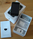 iPhone 3G box contents iPhone 3G box contents