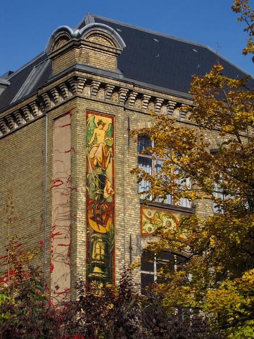 Art Noveau Decorations