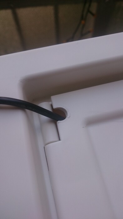hole for the pump cord